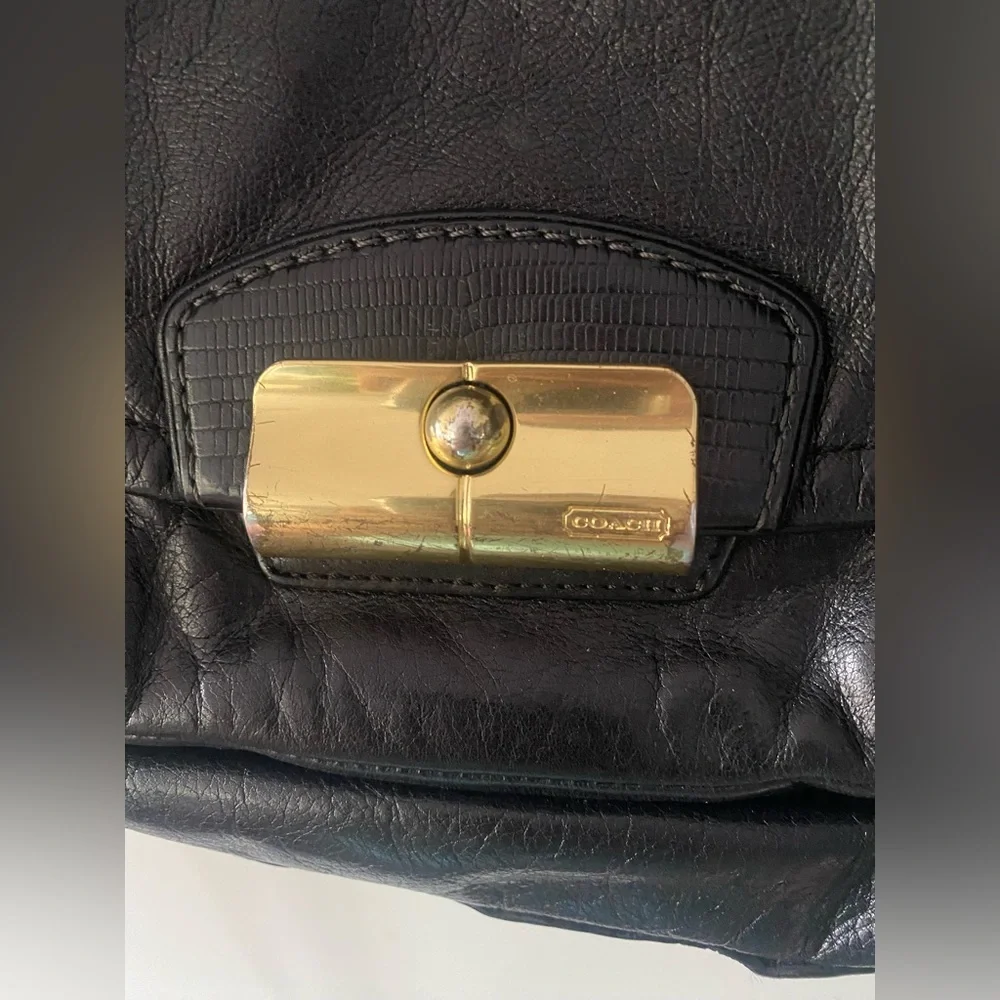 Coach Bag - Picture 3 of 14